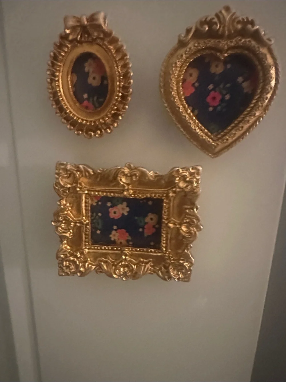Gold Floral Mini Wall Frame magnet Set - Home Accents